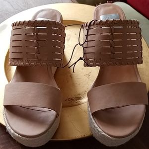 Sz6 Dolce Vita platform sandals